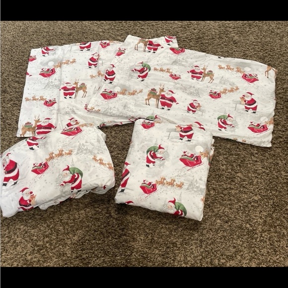 Pottery Barn kids Heritage Santa Christmas 100% organic cotton twin sheet set
